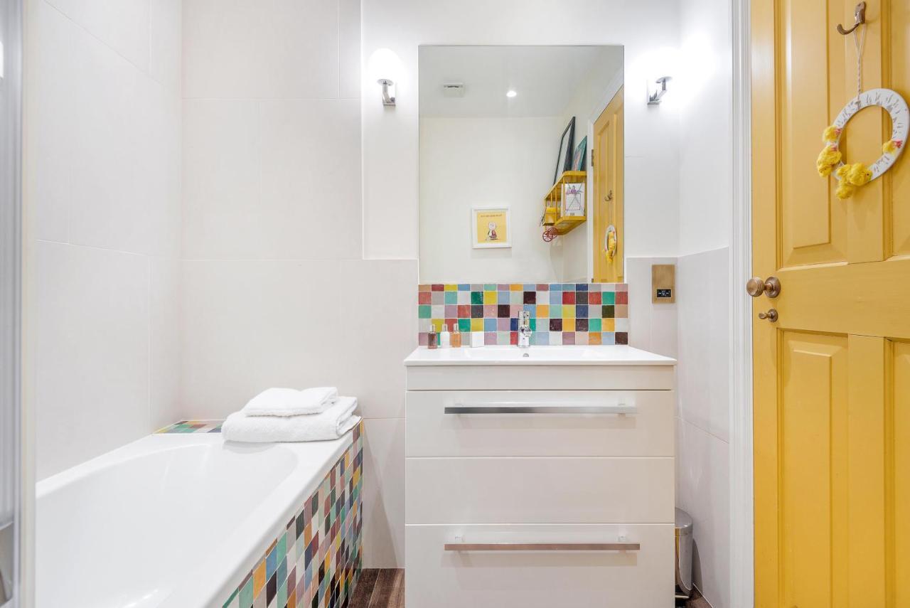 Charming Pimlico Home Close To The River Thames By Underthedoormat London Exterior photo